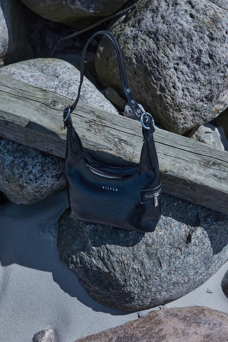 Lotta shoulder bag